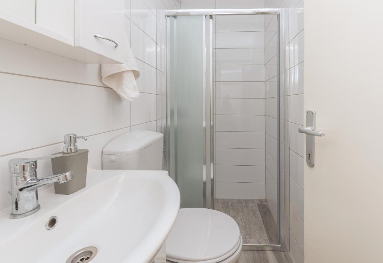 Apartment Strawberry Makarska Exterior photo